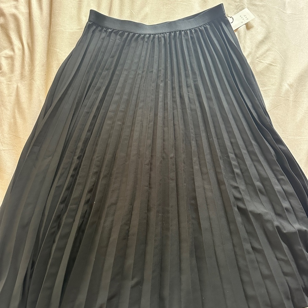 a new day Black Pleated Midi Skirt